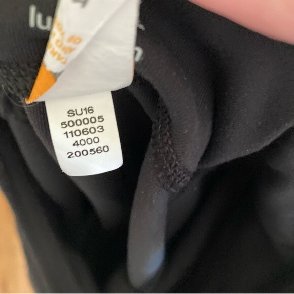 Lucy Women’s Cropped leggings black size XS.  Great condition. - Picture 5 of 7